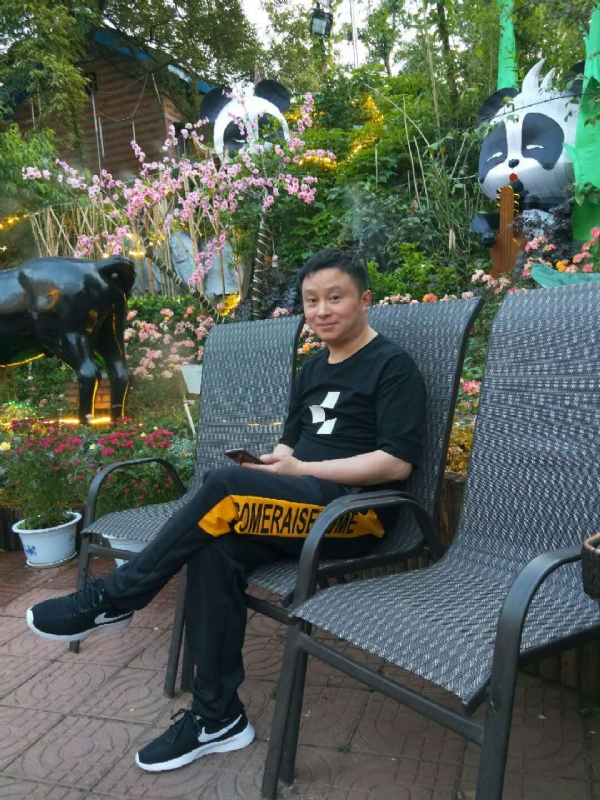 想家的第一张照片--资阳中老年相亲网